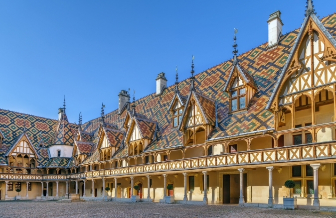 Visit the Hospices de Beaune during your stay at the Paquier Fané Campground in Burgundy
